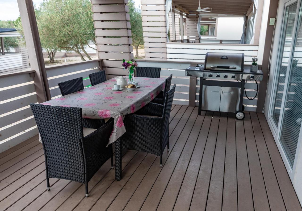 Mobile Home Whit Sea View Lavojesa Drage Buitenkant foto