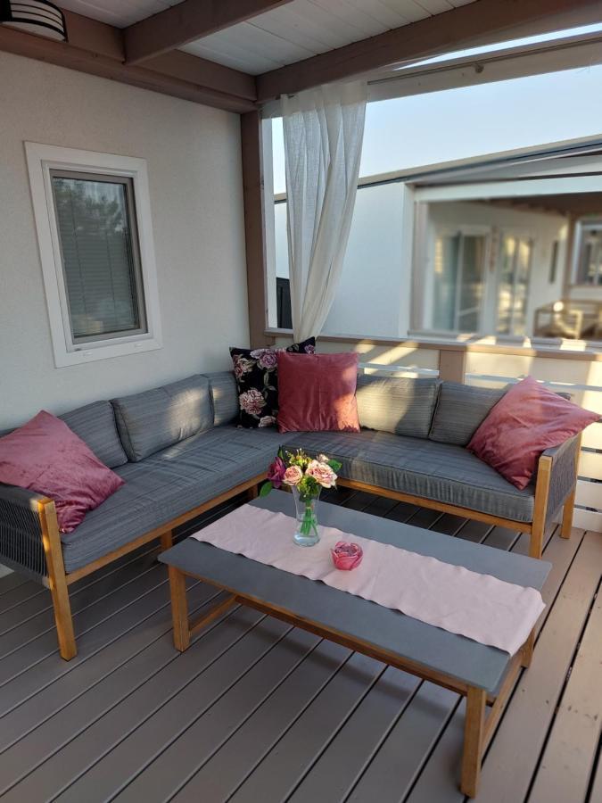 Mobile Home Whit Sea View Lavojesa Drage Buitenkant foto